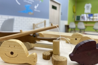 とば。海の図書室の絵本の画像